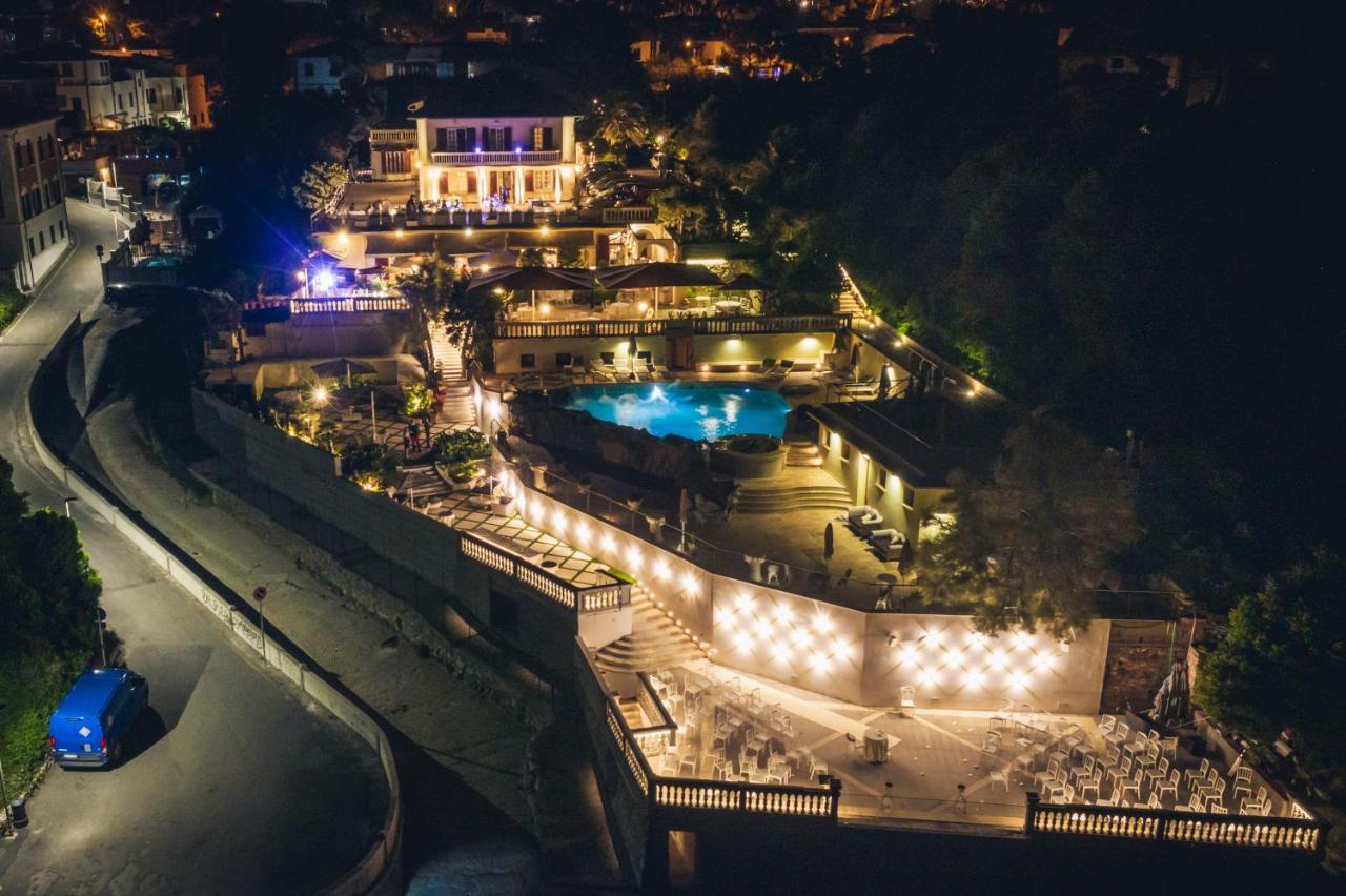 Hotel Villa Margherita Quercianella Exteriör bild