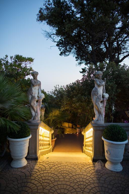 Hotel Villa Margherita Quercianella Exteriör bild