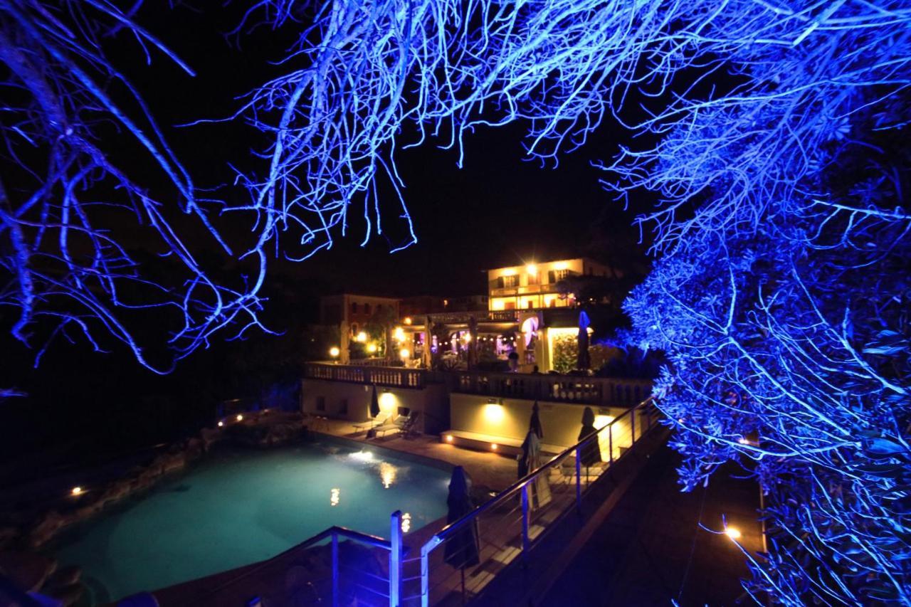Hotel Villa Margherita Quercianella Exteriör bild
